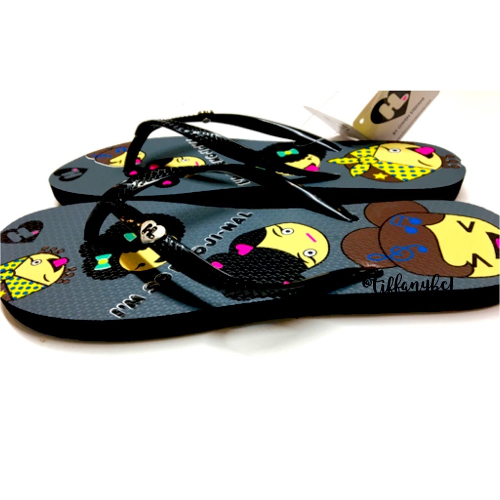 Harajuku Lovers Emoji Flip Flop by Gwen Stefani - Picture 8 of 10